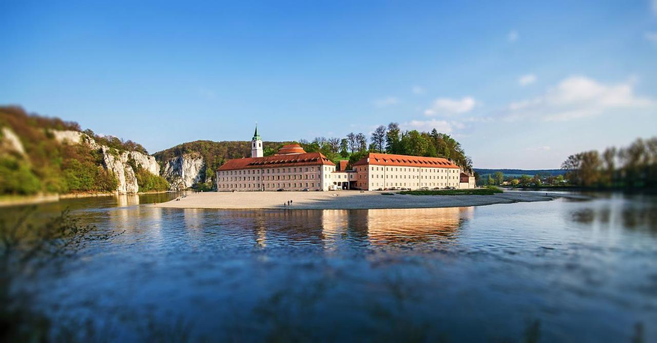 Gaestehaus St. Georg - Weltenburger Klosterbetriebe Gmbh Kelheim Buitenkant foto