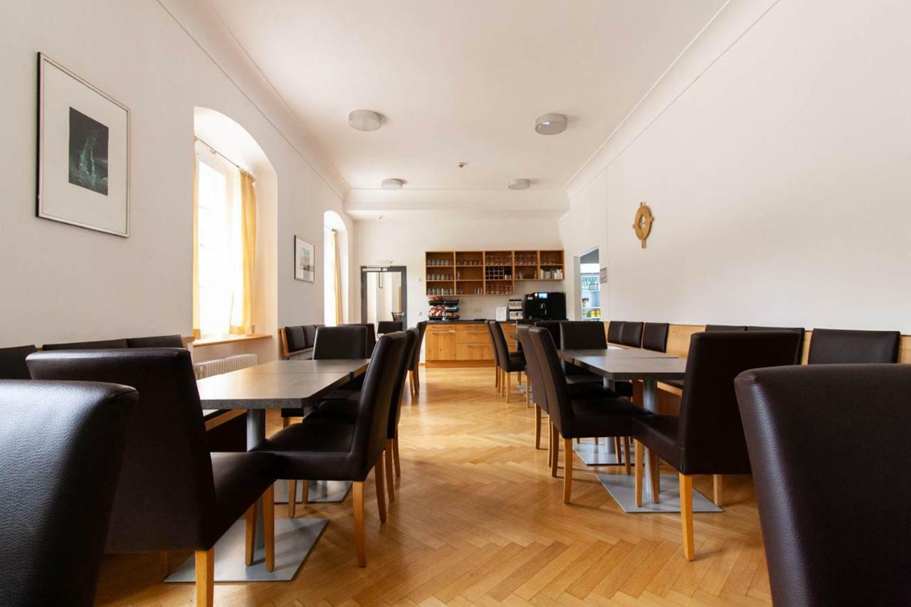 Gaestehaus St. Georg - Weltenburger Klosterbetriebe Gmbh Kelheim Buitenkant foto