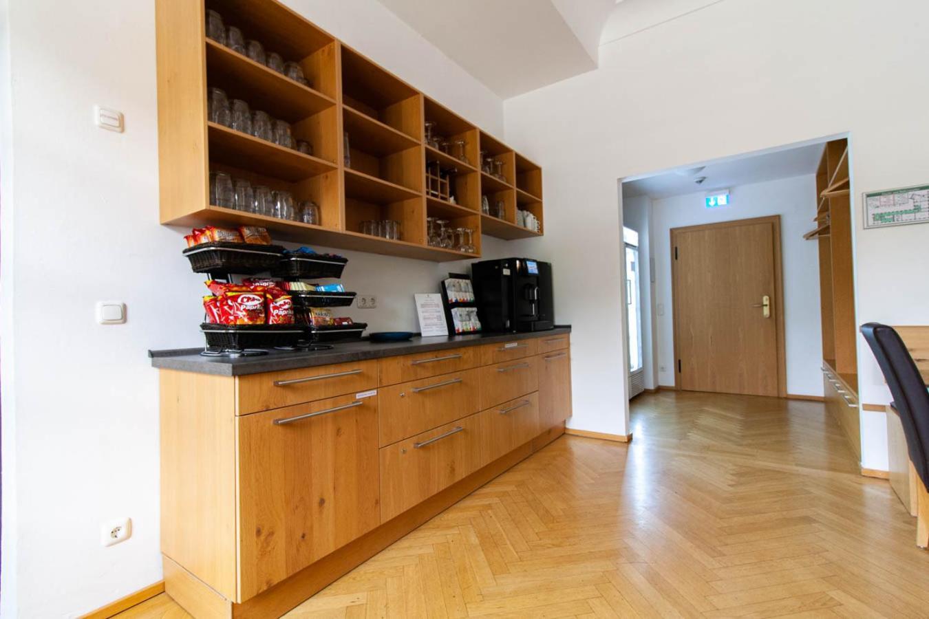 Gaestehaus St. Georg - Weltenburger Klosterbetriebe Gmbh Kelheim Buitenkant foto