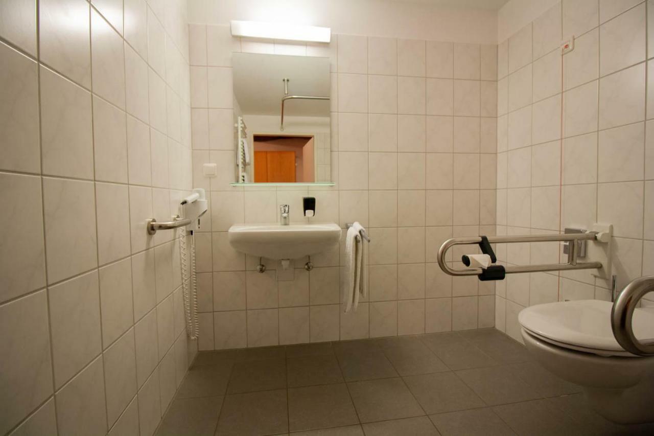 Gaestehaus St. Georg - Weltenburger Klosterbetriebe Gmbh Kelheim Buitenkant foto